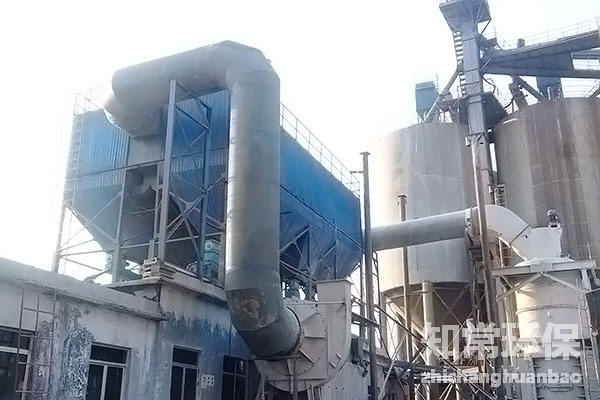 高温脉冲带式除尘器